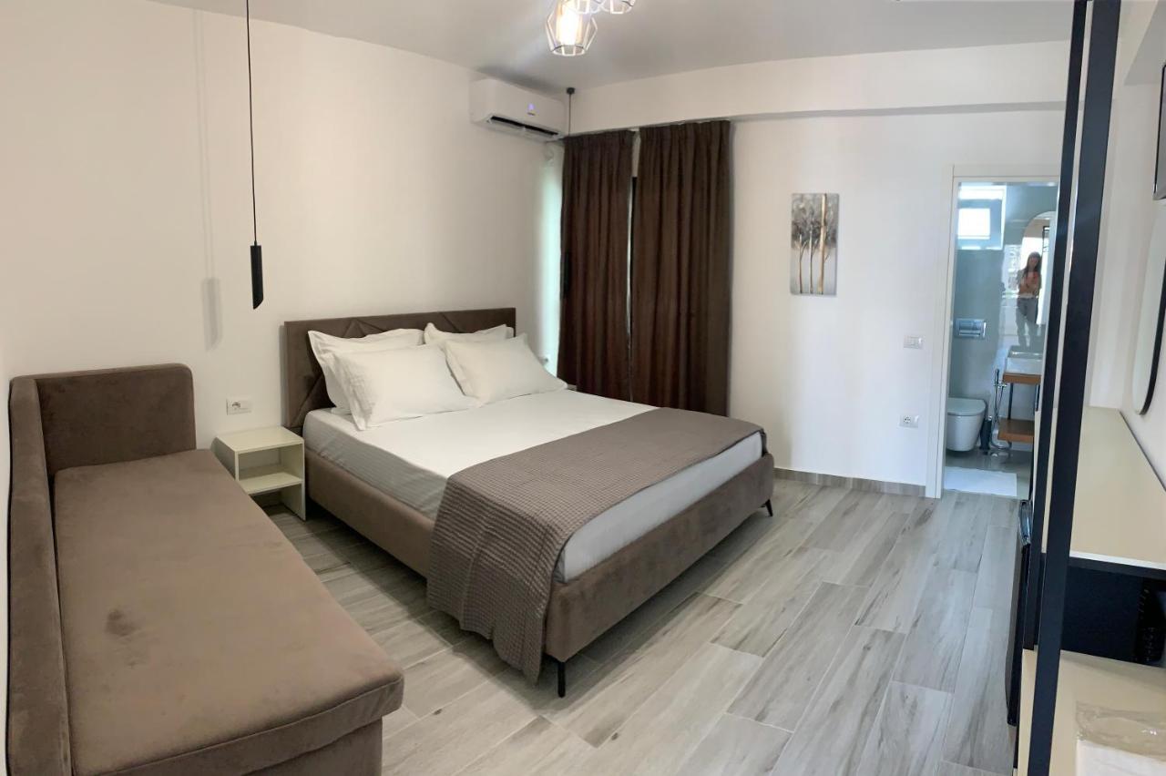 Kekezis Apartments Saranda Extérieur photo