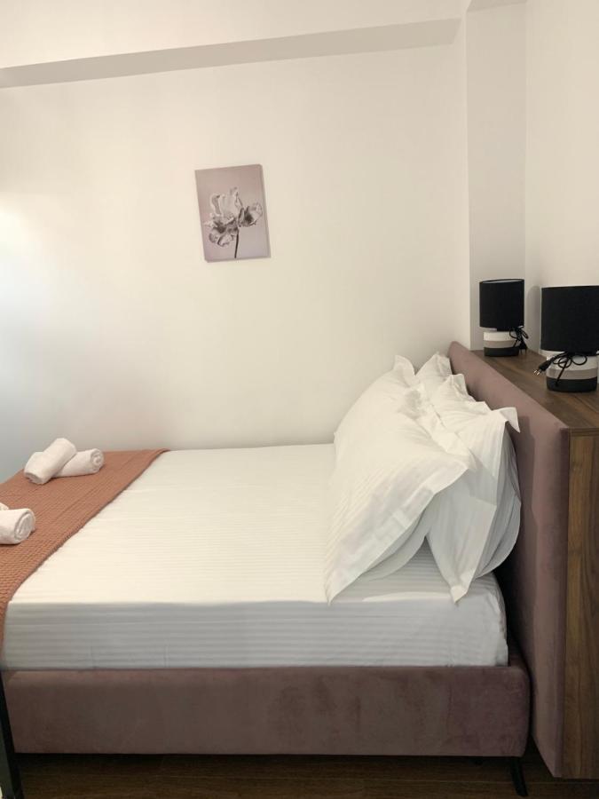Kekezis Apartments Saranda Extérieur photo