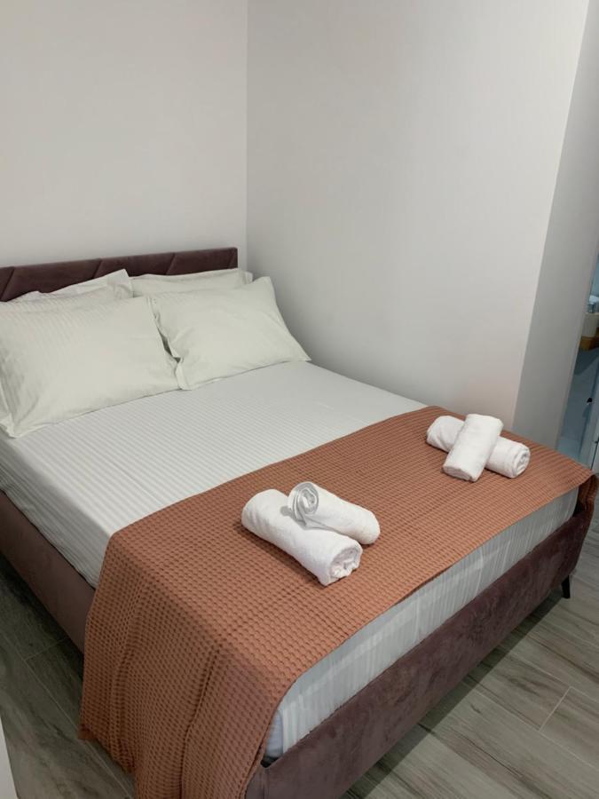 Kekezis Apartments Saranda Extérieur photo