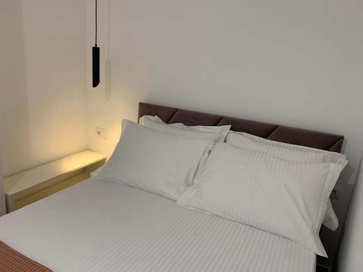 Kekezis Apartments Saranda Extérieur photo