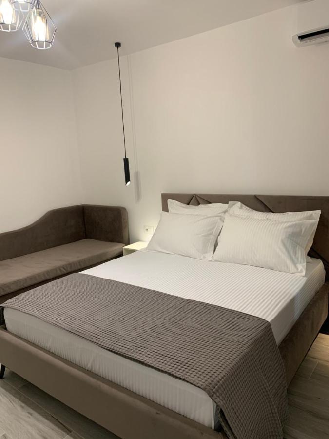 Kekezis Apartments Saranda Extérieur photo