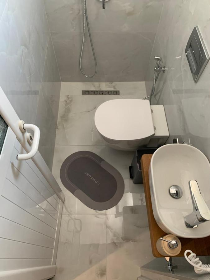 Kekezis Apartments Saranda Extérieur photo